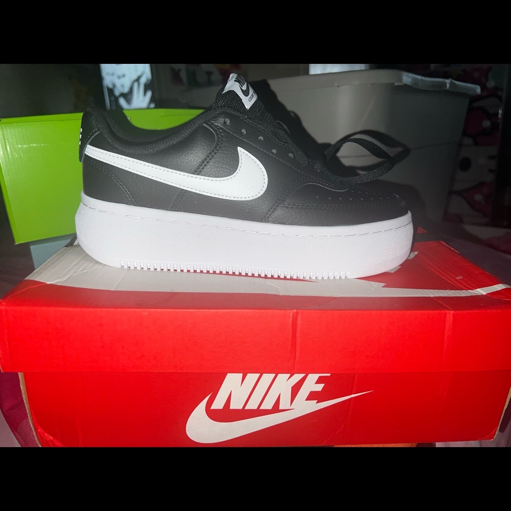 Bought these only worn once ! Totally still brand new !
